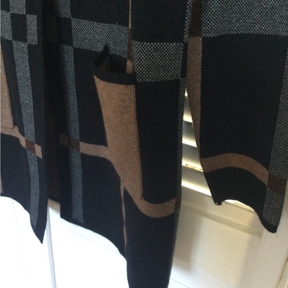 Gea Black/Tan/Grey Cardigan, Size M - Picture 6 of 6